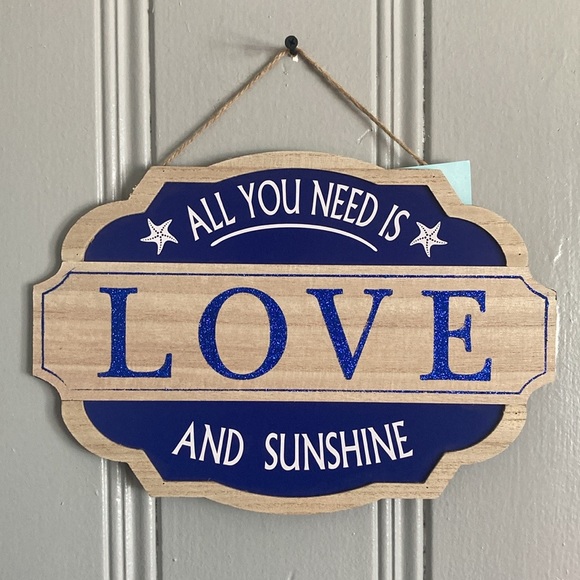 NWT All You Need is LOVE And Sunshine- Nautical Wooden Medallion Decor Sign - Picture 11 of 17
